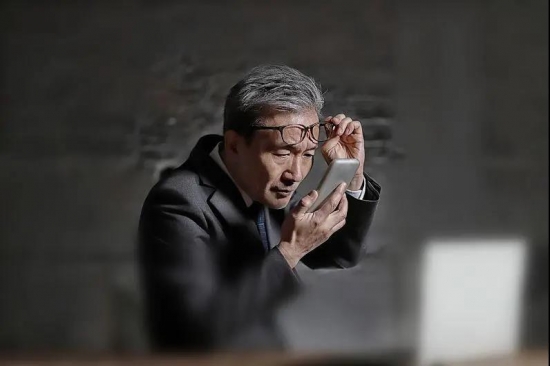 美麗島多焦鏡:十六年的堅守，只為老花眼打磨一副多焦鏡